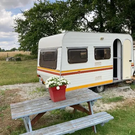 Chambre D'hote Dans Caravane * Vallet